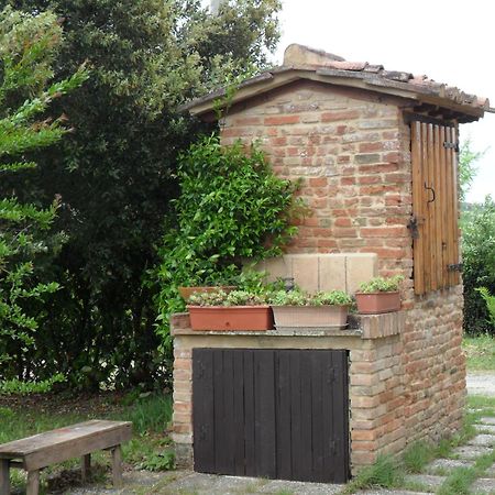 Agriturismo Il Torrione チェルタルド 部屋 写真