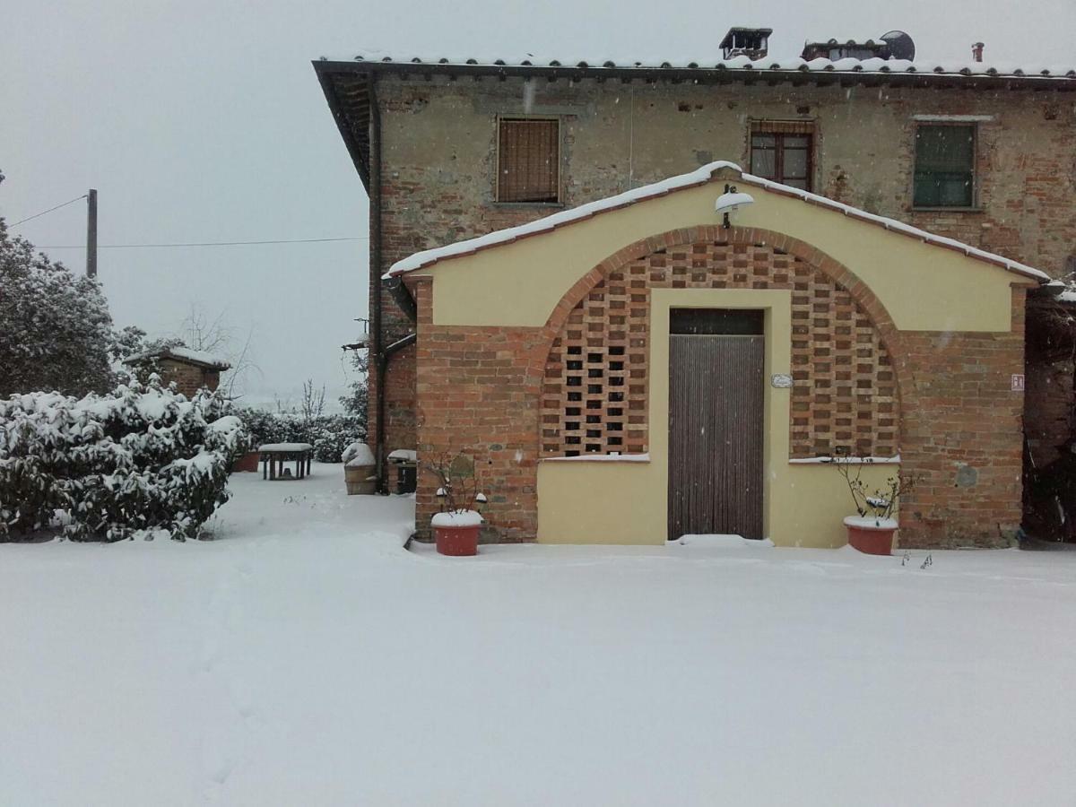Agriturismo Il Torrione チェルタルド エクステリア 写真