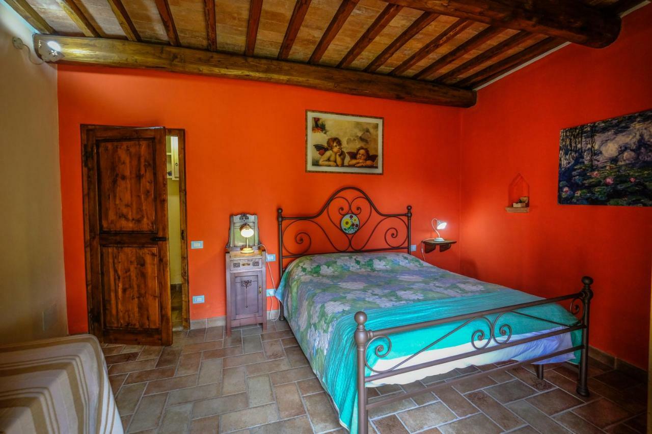 Agriturismo Il Torrione チェルタルド エクステリア 写真