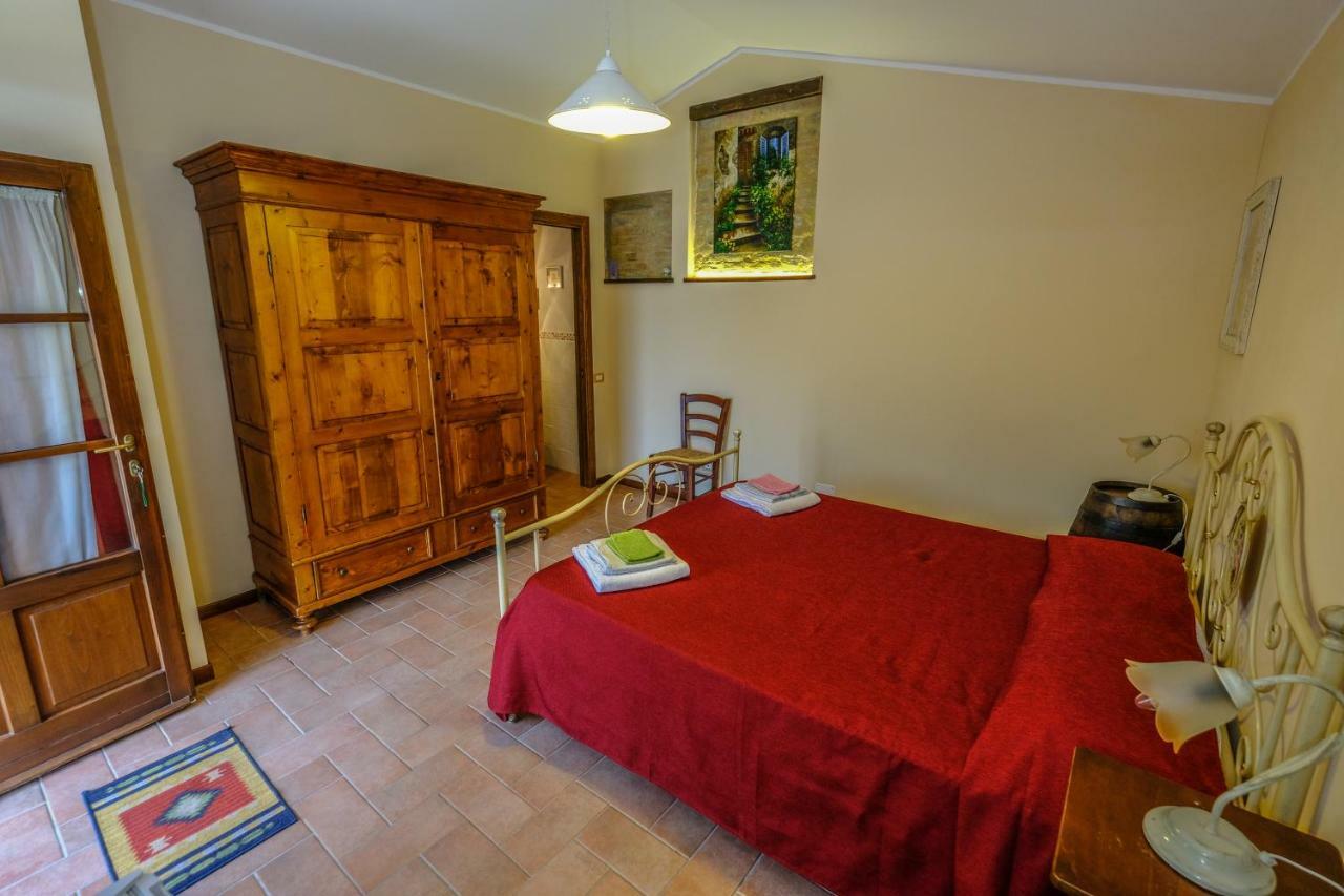 Agriturismo Il Torrione チェルタルド エクステリア 写真