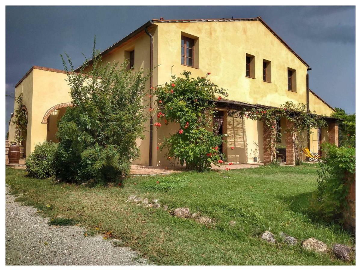Agriturismo Il Torrione チェルタルド エクステリア 写真