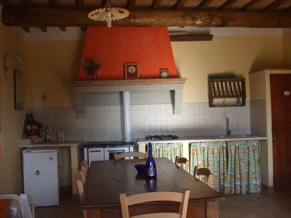 チェルタルド Agriturismo Il Torrioneヴィラ 部屋 写真