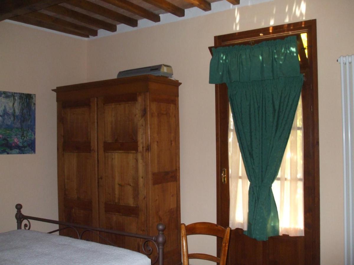 Agriturismo Il Torrione チェルタルド 部屋 写真